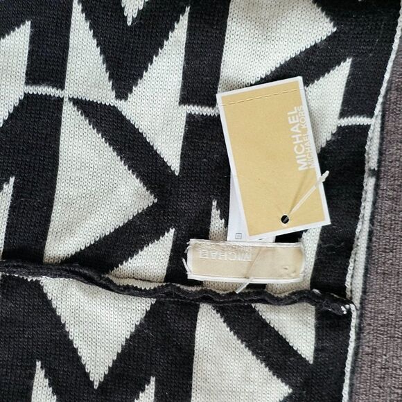 Michael Kors Women's Black & White Repeated MK Logo Knit Scarf - Picture 6 of 7